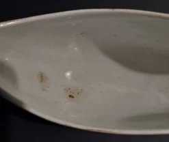 Saucière faïence décor rose marque V en creux XIXème
