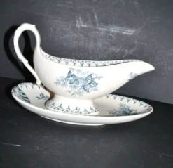 Saucière Flore ancienne en faïence opaque Sarreguemines Utschneider
