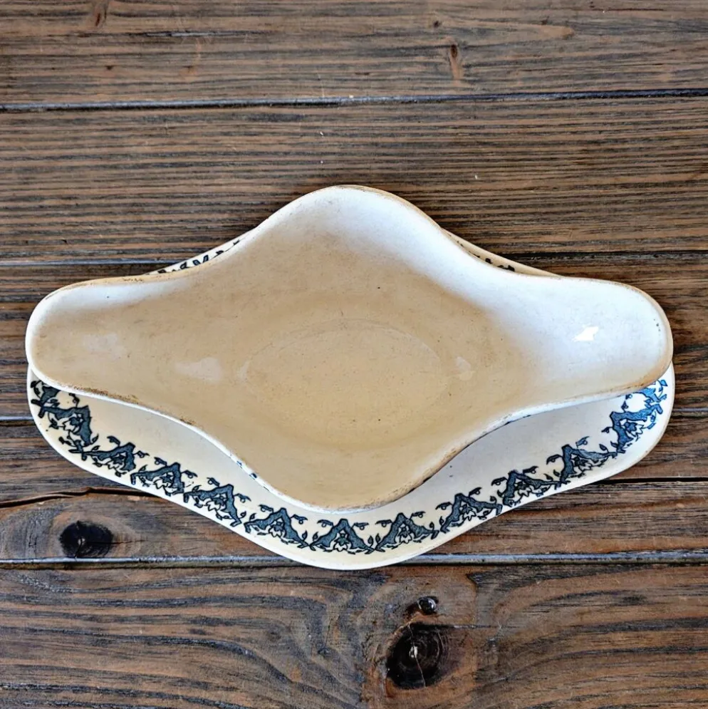 Saucière Longwy terre de fer Rhodes, fin 19 ème, décor bleu