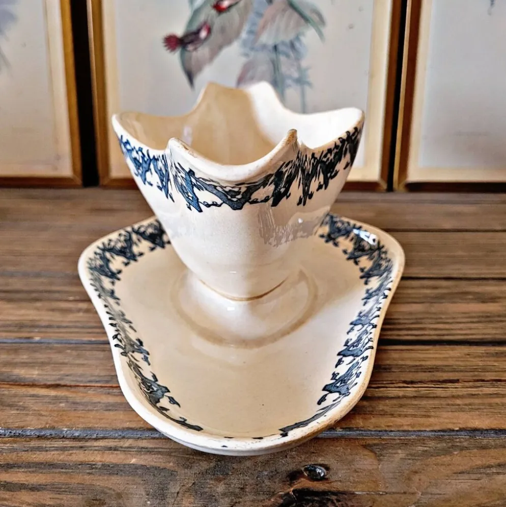 Saucière Longwy terre de fer Rhodes, fin 19 ème, décor bleu