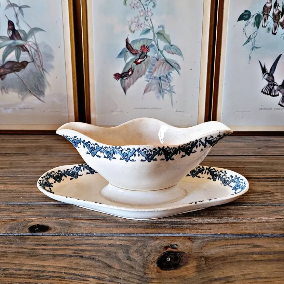 Saucière Longwy terre de fer Rhodes, fin 19 ème, décor bleu