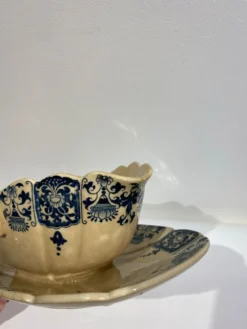 Saucière manufacture de Gien début XX siècle .