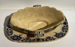 Saucière manufacture de Gien début XX siècle .