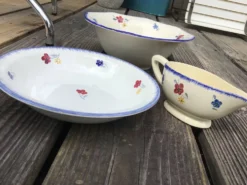 Saucière Mary Lou Digoin Sarreguemines bord bleu
