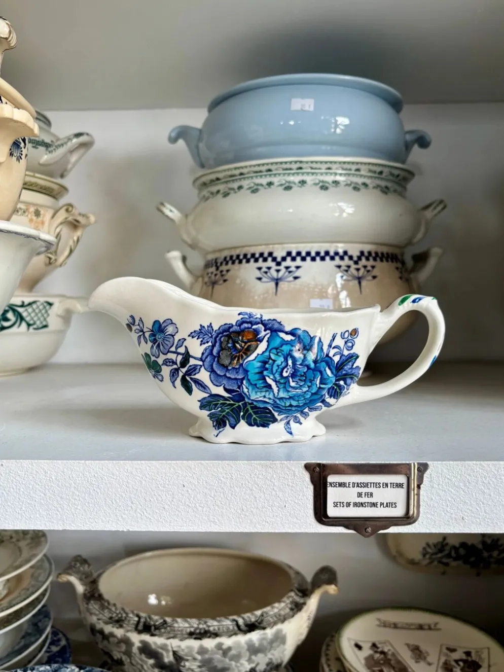 Saucière Mason's en terre de fer polychrome, service "Belvedere" - début XXème siècle