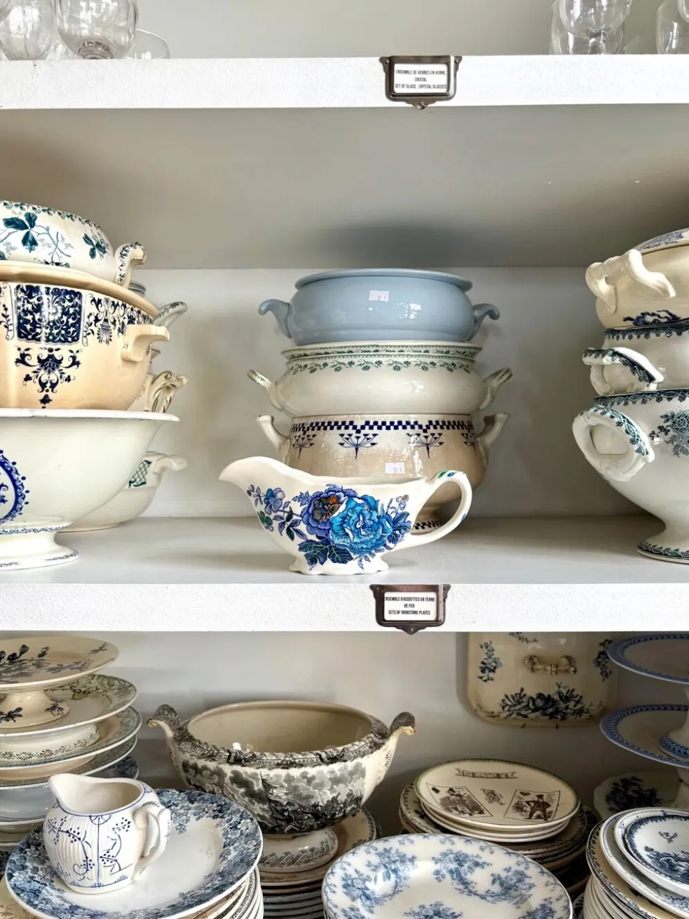 Saucière Mason's en terre de fer polychrome, service "Belvedere" - début XXème siècle