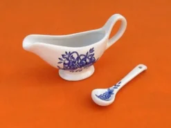Saucière Porcelaine blanche, décor corbeille de fruits