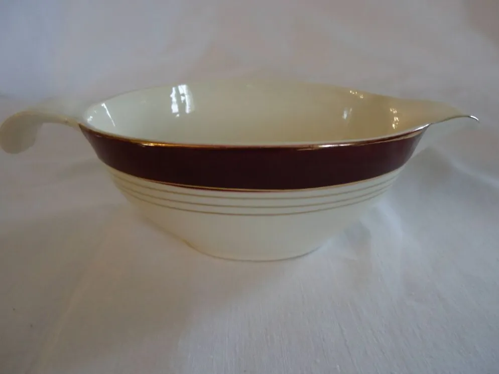 Saucière porcelaine opaque digoin sarreguemines modèle pasteur