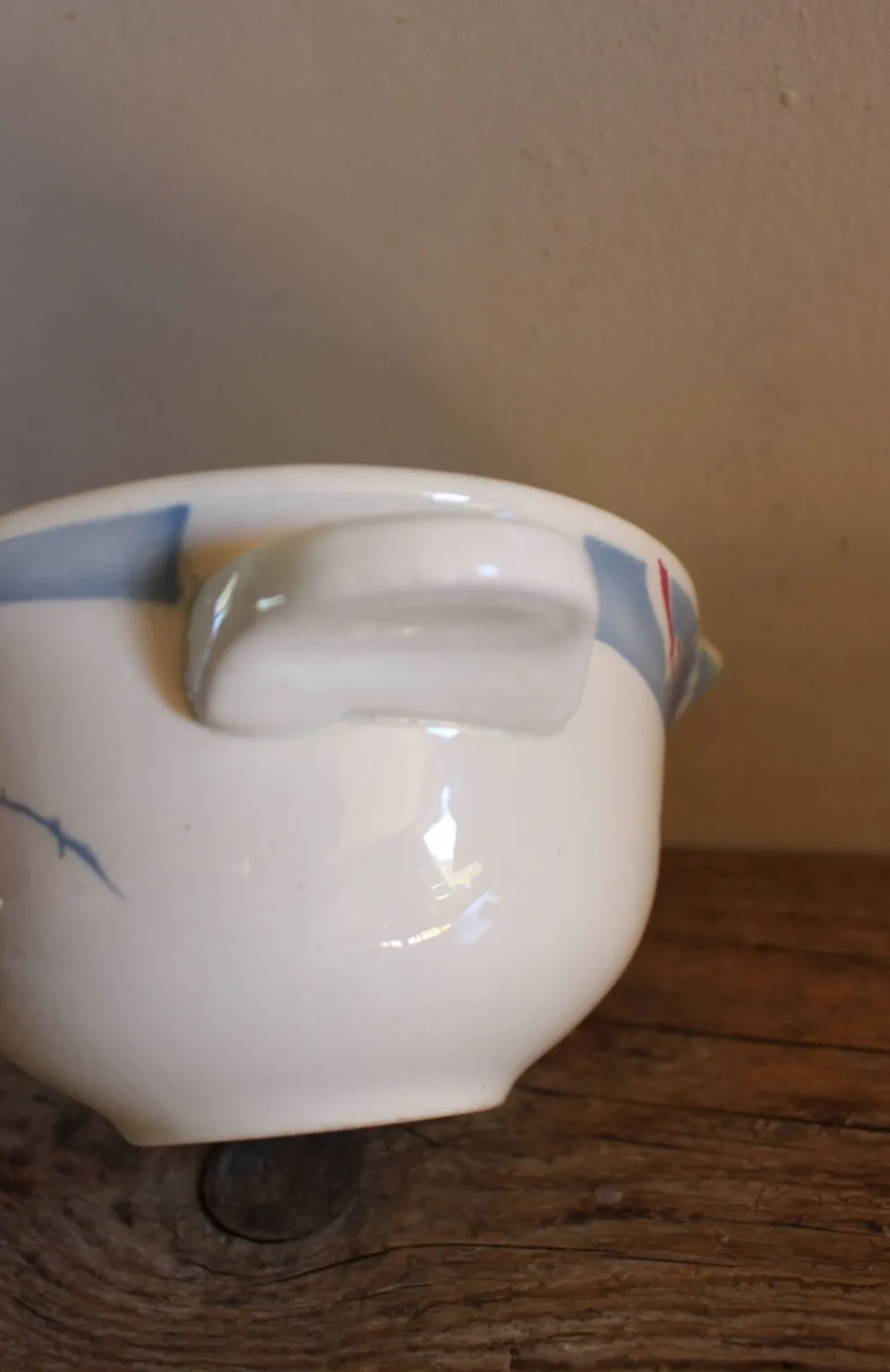 Saucière Rose rouge feuillage bleu Antinea Sarreguemines Art déco