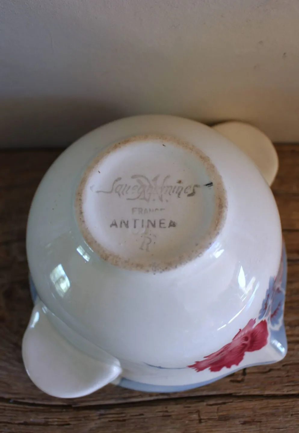 Saucière Rose rouge feuillage bleu Antinea Sarreguemines Art déco
