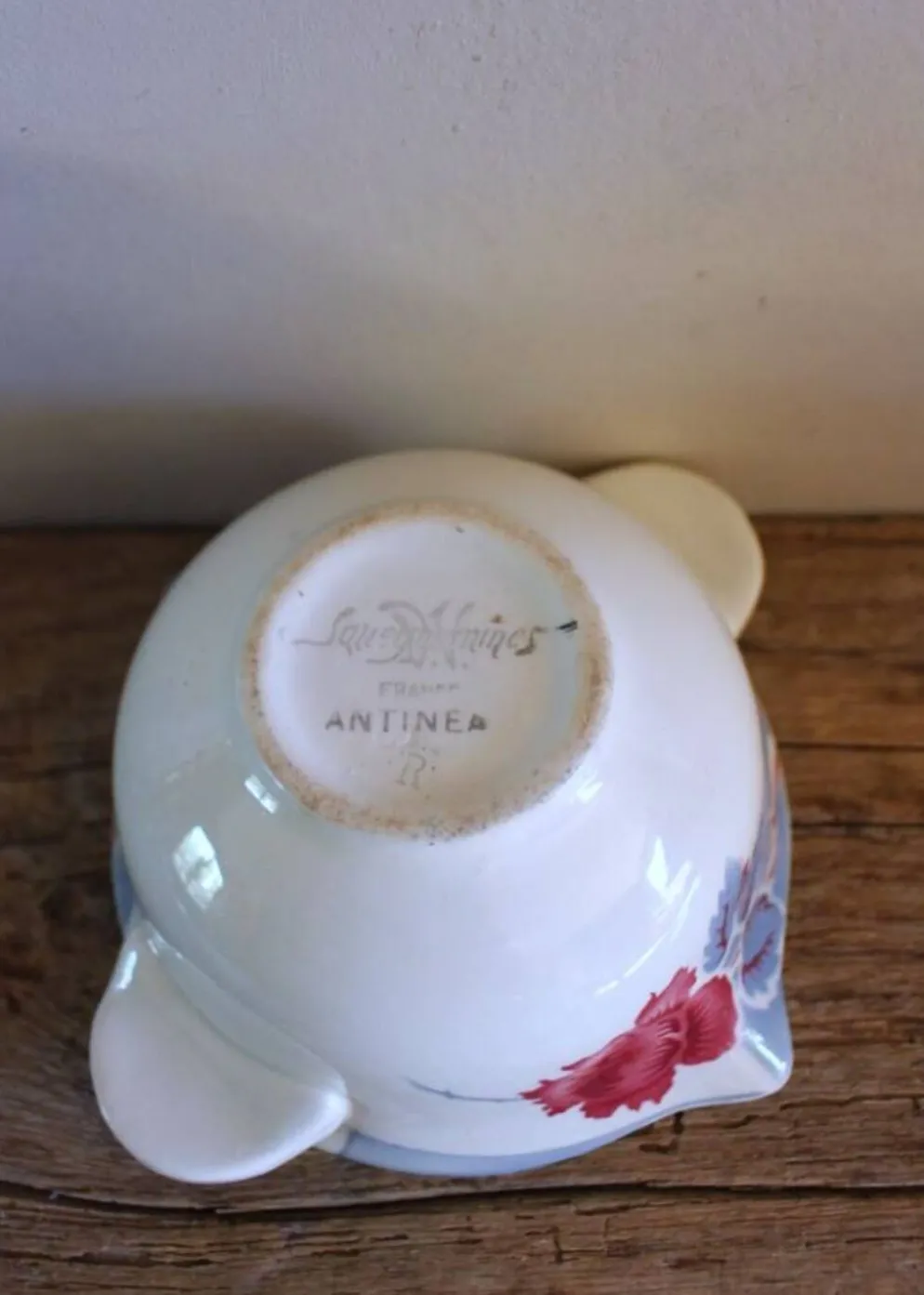 Saucière Rose rouge feuillage bleu Antinea Sarreguemines Art déco