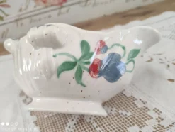 Saucière salins france en faïence mouchetée décor foral bleu clair