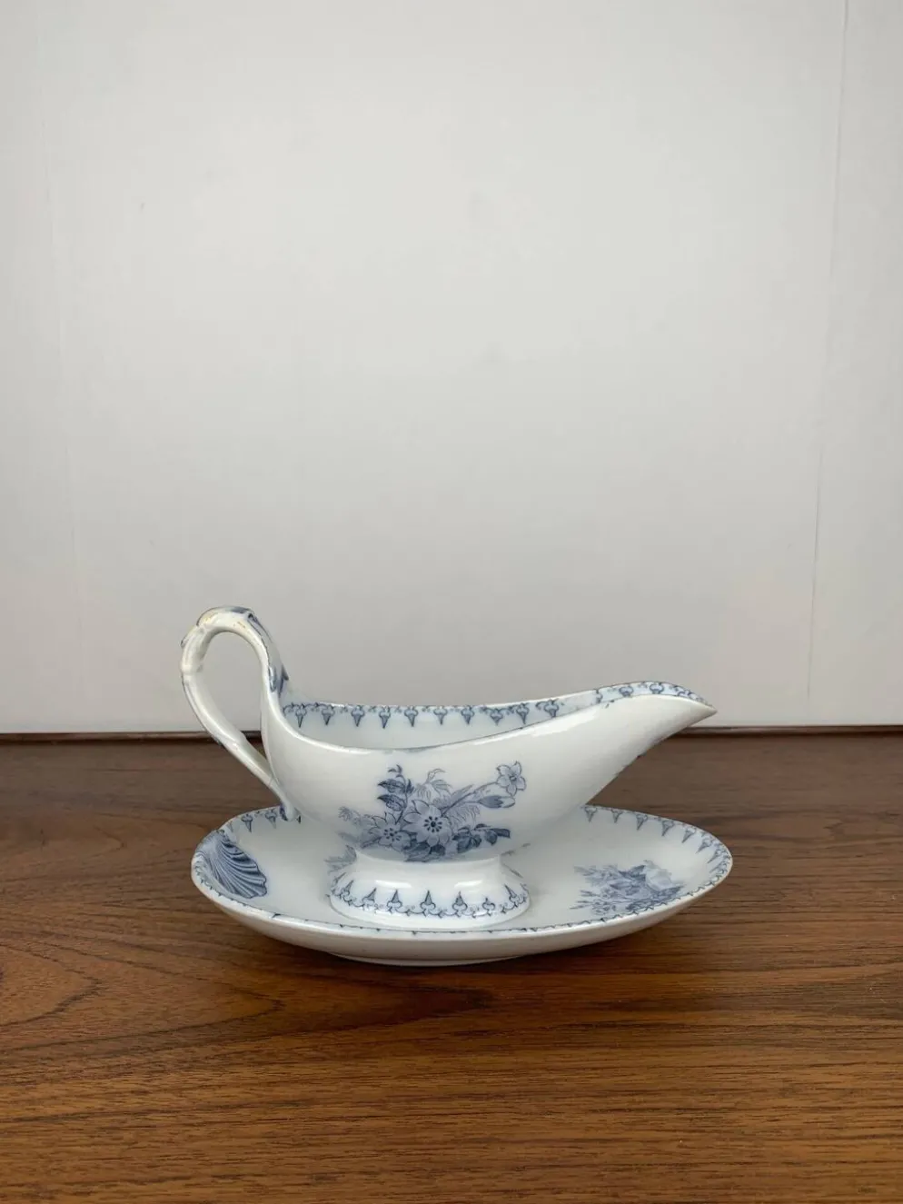 Saucière Sarreguemines U&C modèle Flore, XIXème s
