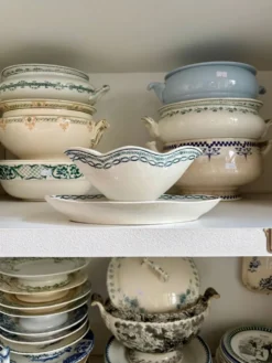 Saucière St Amand en terre de fer bleue
