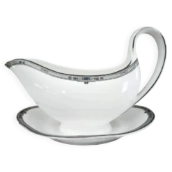 Saucière sur dormant en porcelaine anglaise Wedgwood modèle Amherst