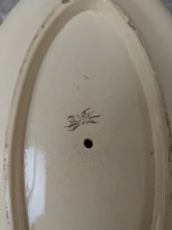 Saucière sur dormant fixe Sarreguemines terre de fer motif floral bleu