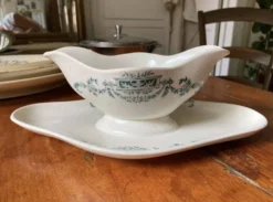 Saucière terre de fer ancienne