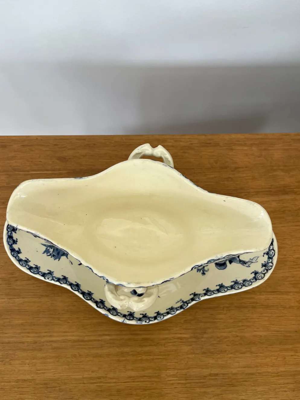 Saucière terre de fer « Chardon » signée GIEN