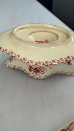 Saucière terre de fer rouge Gien modèle chèvrefeuille - terre de fer p