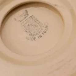 Saucière vintage en céramique Saint-Amand crème et à motifs fleuris