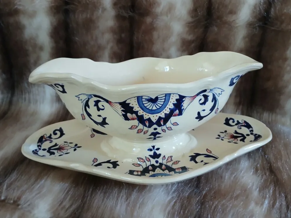 Saucière vintage en Terre de fer de Longchamp