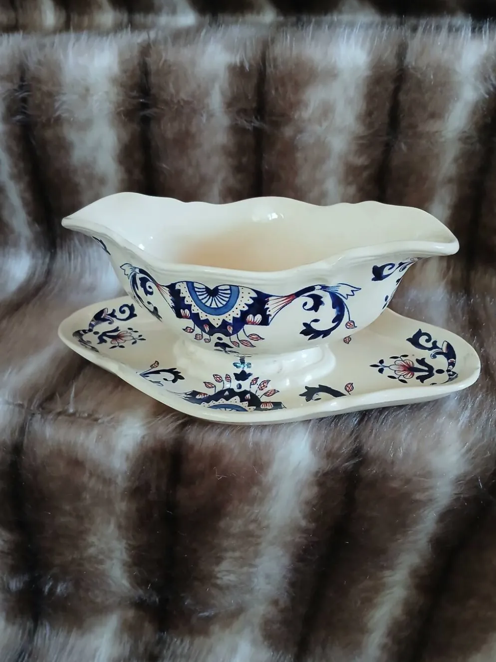 Saucière vintage en Terre de fer de Longchamp