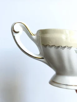 Saucière vintage L'Amandinoise modèle Paola blanc crème fleurs