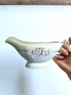 Saucière vintage L'Amandinoise modèle Paola blanc crème fleurs