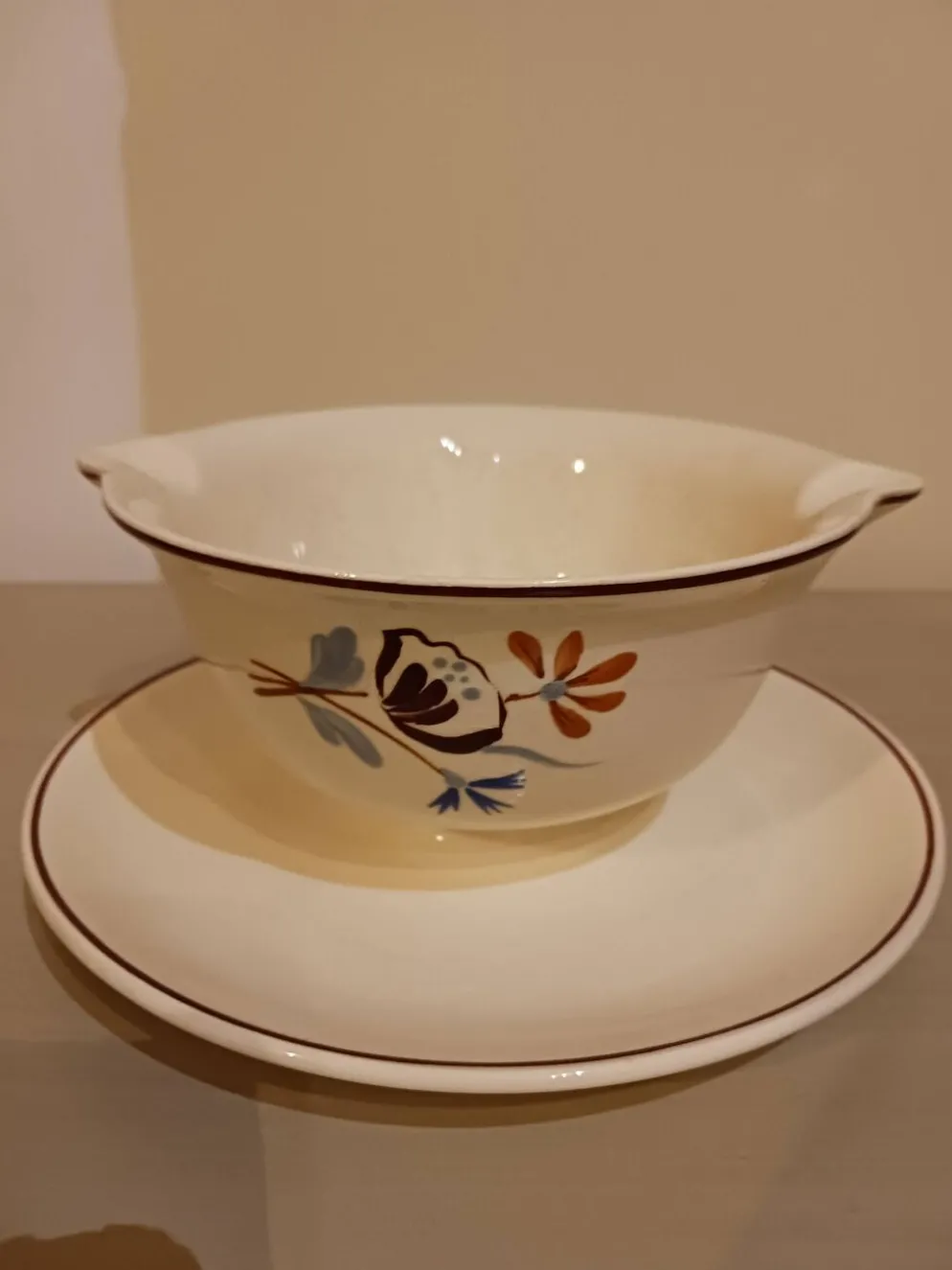 Saucière vintage, Salins-les-bains .