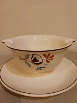 Saucière vintage, Salins-les-bains .