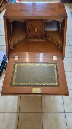 Scriban anglais style géorgien