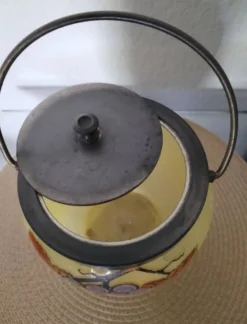 Seau à biscuits en verre émaillé signé JEM (École Legras)