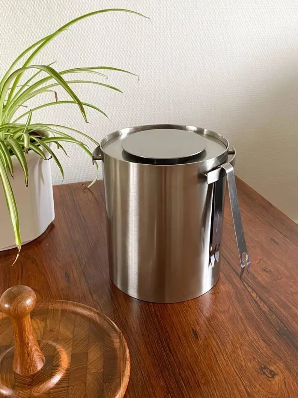 Seau à champagne « Cylinda Line » en acier inoxydable d’Arne Jacobsen pour Stelton, Danemark 1970s