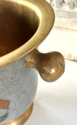 Seau à champagne en cloisonné français émaillé coloré sur laiton.