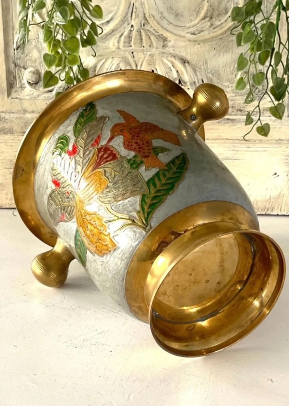 Seau à champagne en cloisonné français émaillé coloré sur laiton.