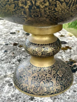 Seau à champagne en laiton avec piédestal floral orné