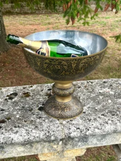 Seau à champagne en laiton avec piédestal floral orné