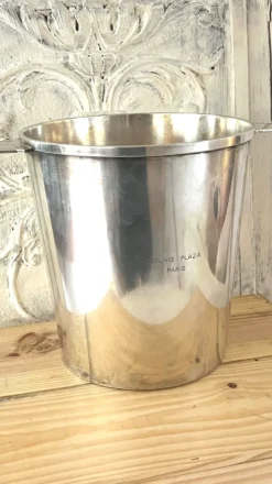 Seau à champagne en métal argenté Christofle – Relais Plaza Paris
