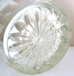 Seau à champagne, style et époque art déco, cristal épais, moulé, dépoli