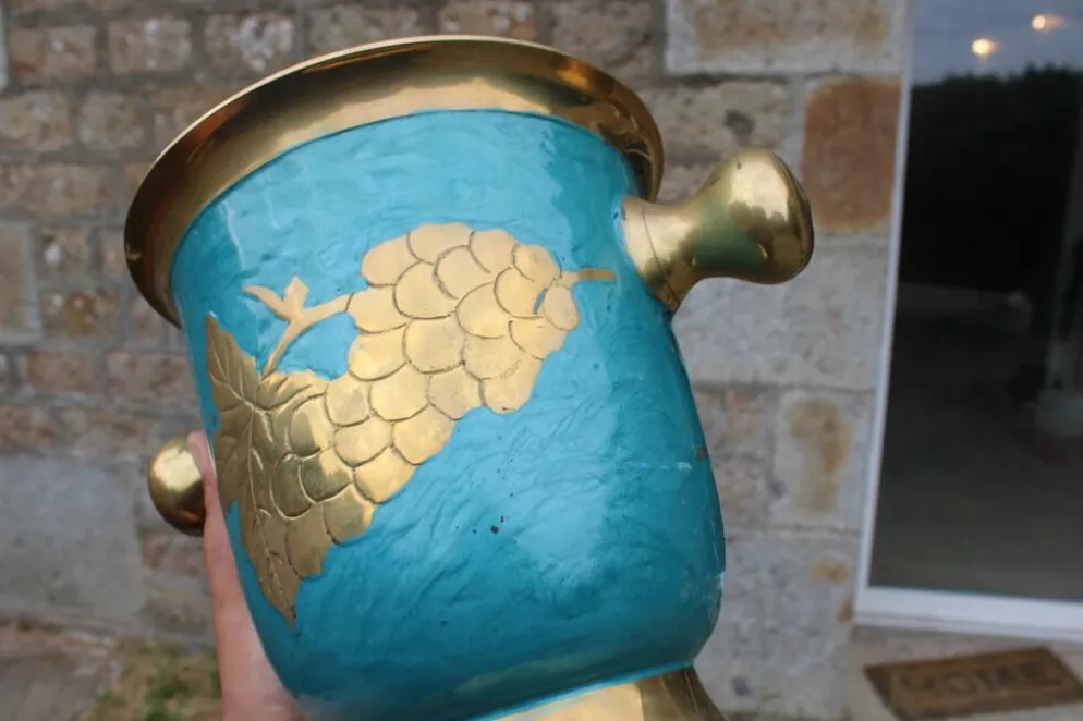 Seau à champagne vintage en laiton turquoise à décor de raisins