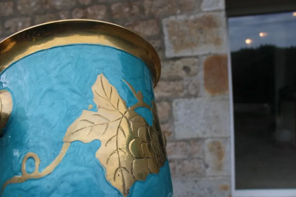 Seau à champagne vintage en laiton turquoise à décor de raisins