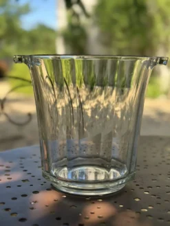 Seau à champagne vintage en verre moulé à côtes