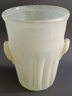Seau en pâte de verre à oreille et cannelé beige