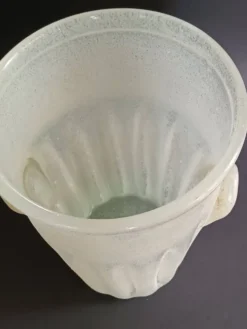 Seau en pâte de verre à oreille et cannelé beige
