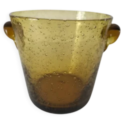Seau à glace Biot vintage en verre soufflé bullé ambré, signé
