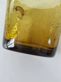 Seau à glace Biot vintage en verre soufflé bullé ambré, signé