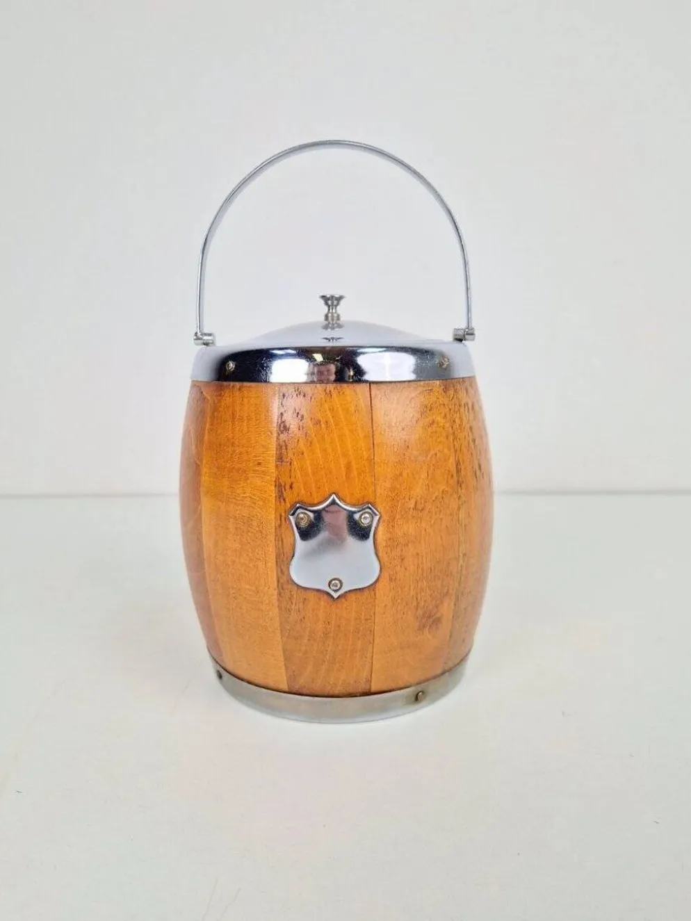 Seau à glace en bois vintage avec intérieur en céramique, années 1960