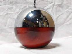Seau à glace en forme de pomme, métal chromé et bakélite rouge, France, 70s