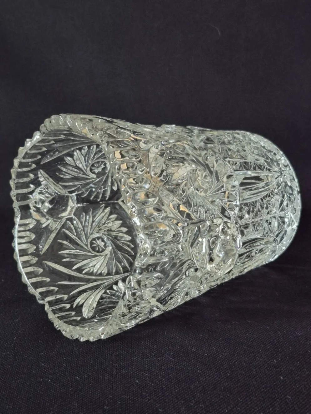 Seau à glace en verre moulé et taillé, A322