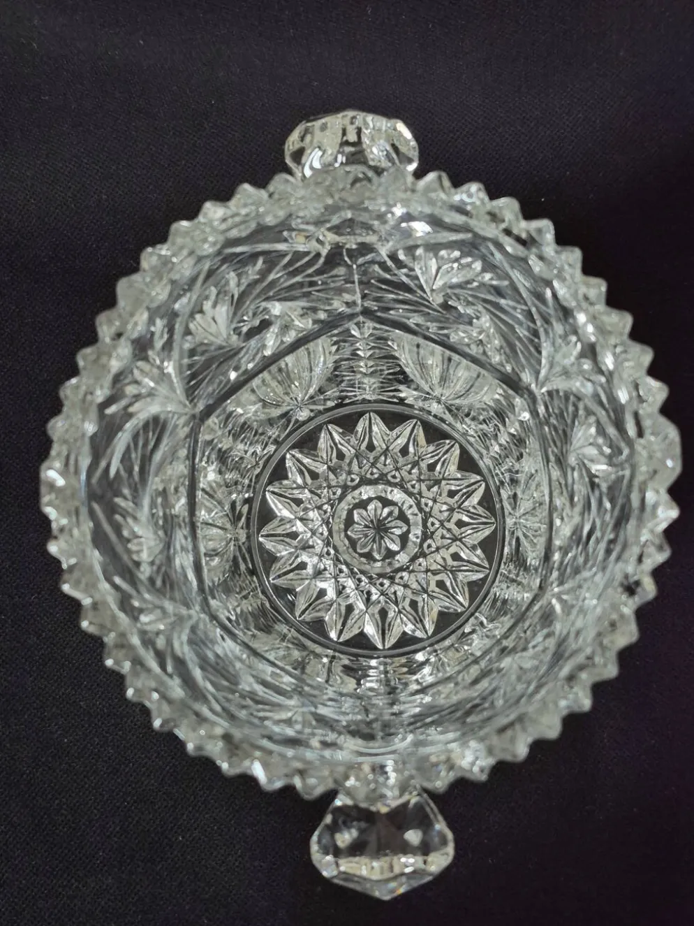 Seau à glace en verre moulé et taillé, A322